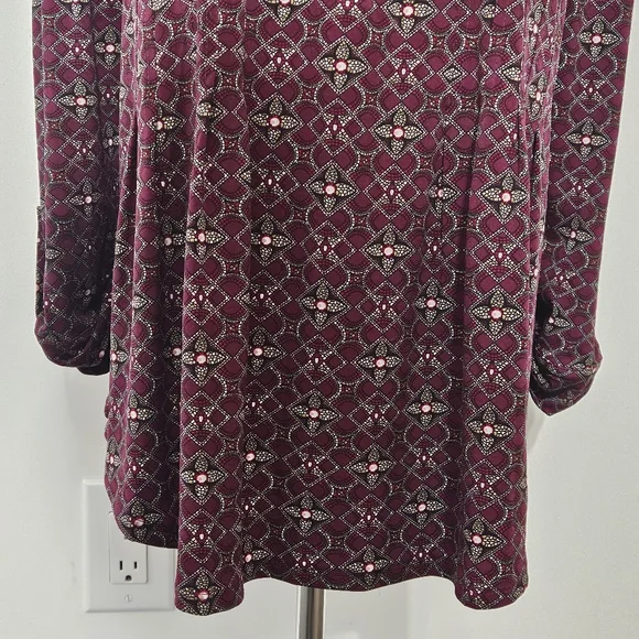 Dressbarn Size L Maroon Polyester Long-Sleeveled Womens Blouse Top Shirt with - Picture 3 of 16